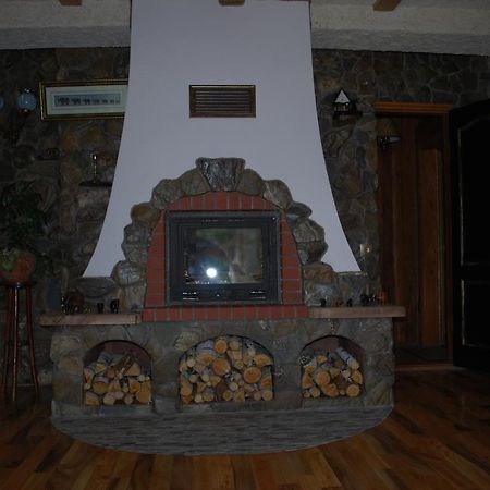 Смерекова Хата Potschajiw Exterior foto